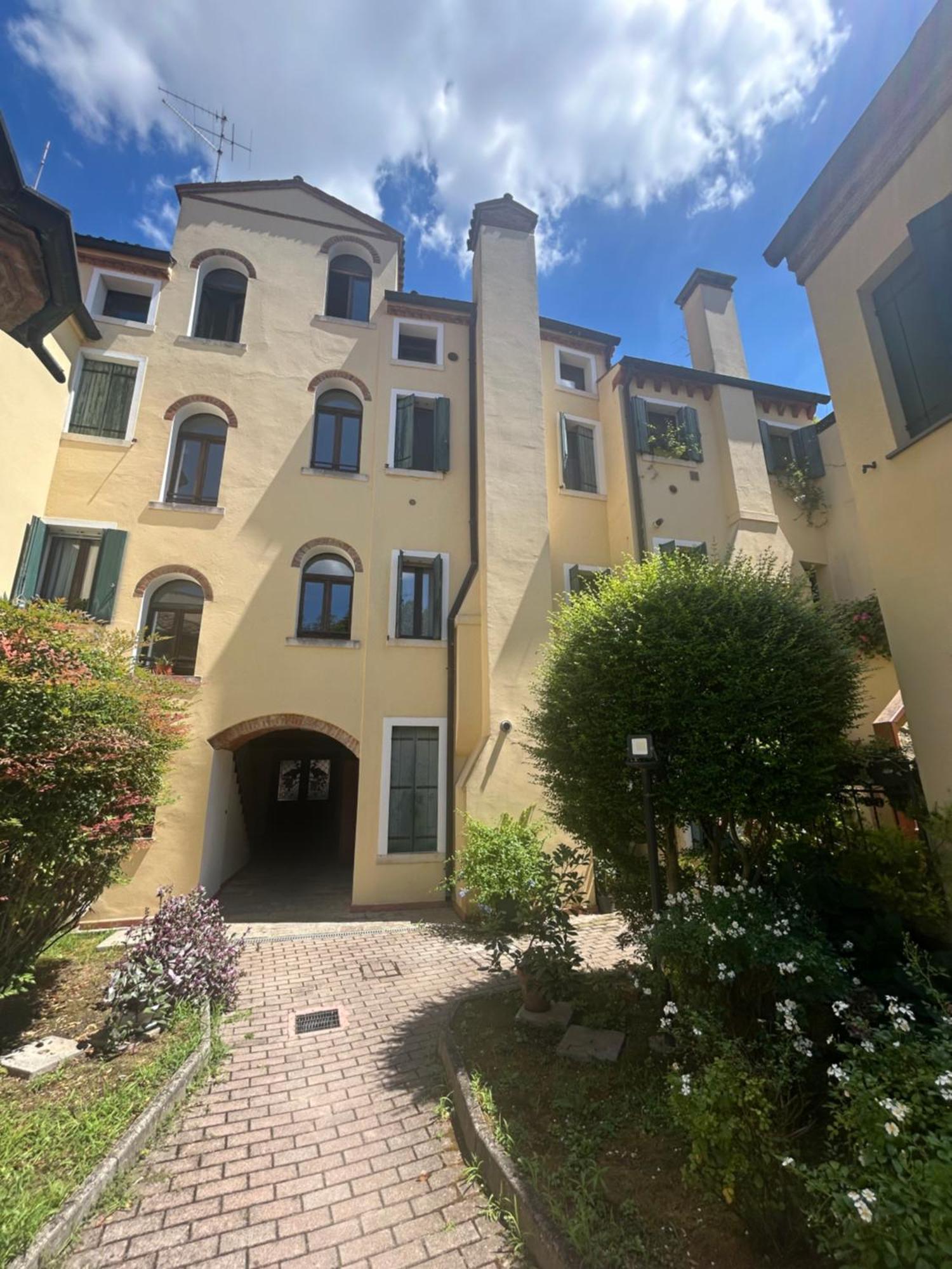Wood 32 Family -Apartment Rovigo Exterior photo